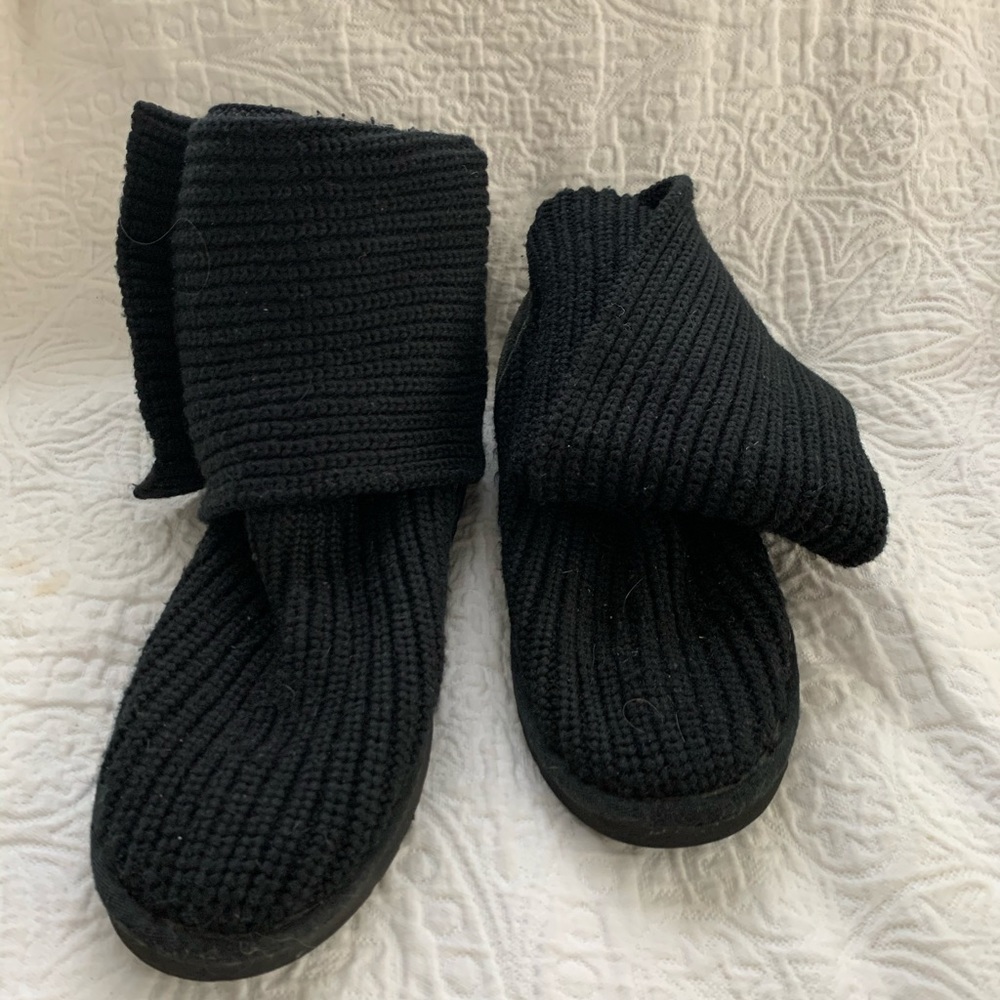 Ugg sweater boots